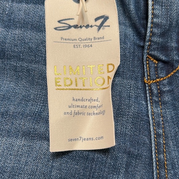 Seven7 Denim - Seven7 Limited Edition Blue Jeans. NWT